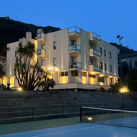 Hotel San Pietro Maiori Exterior photo
