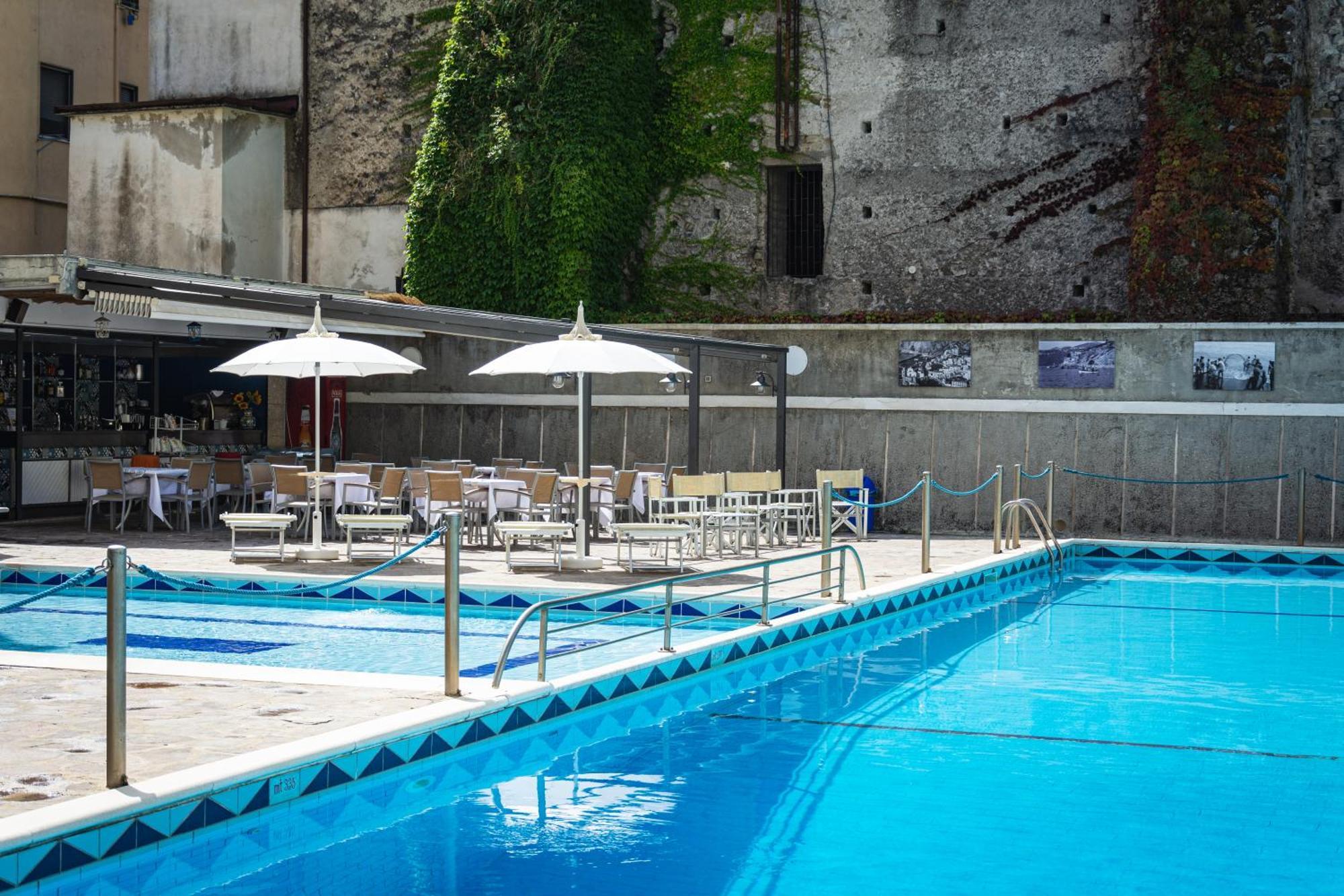 Hotel San Pietro Maiori Exterior photo