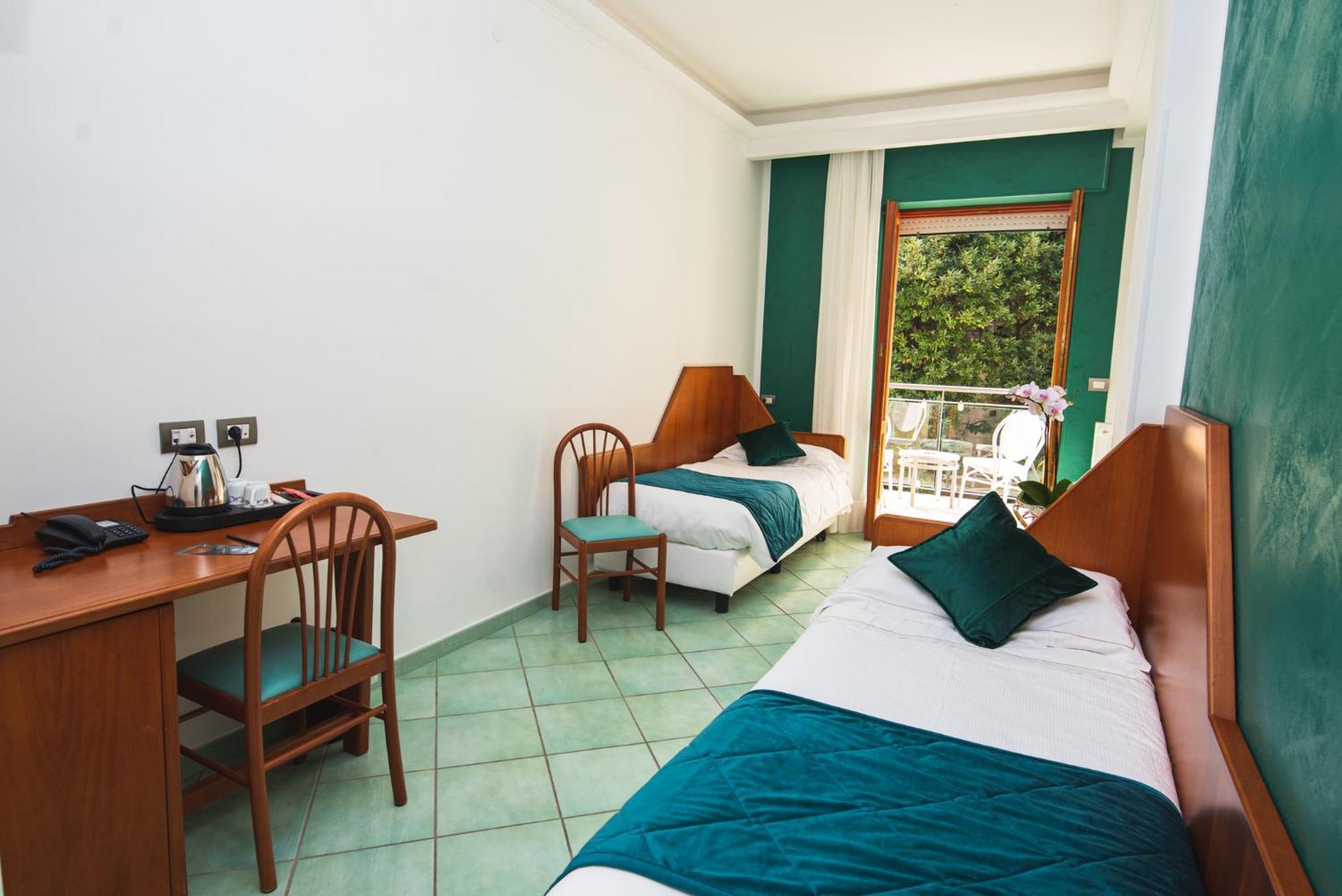 Hotel San Pietro Maiori Exterior photo